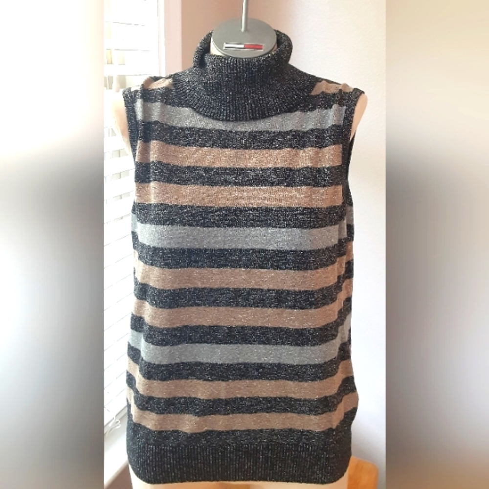 NWOT Cable & Gauge sleeveless cowl neck tank
